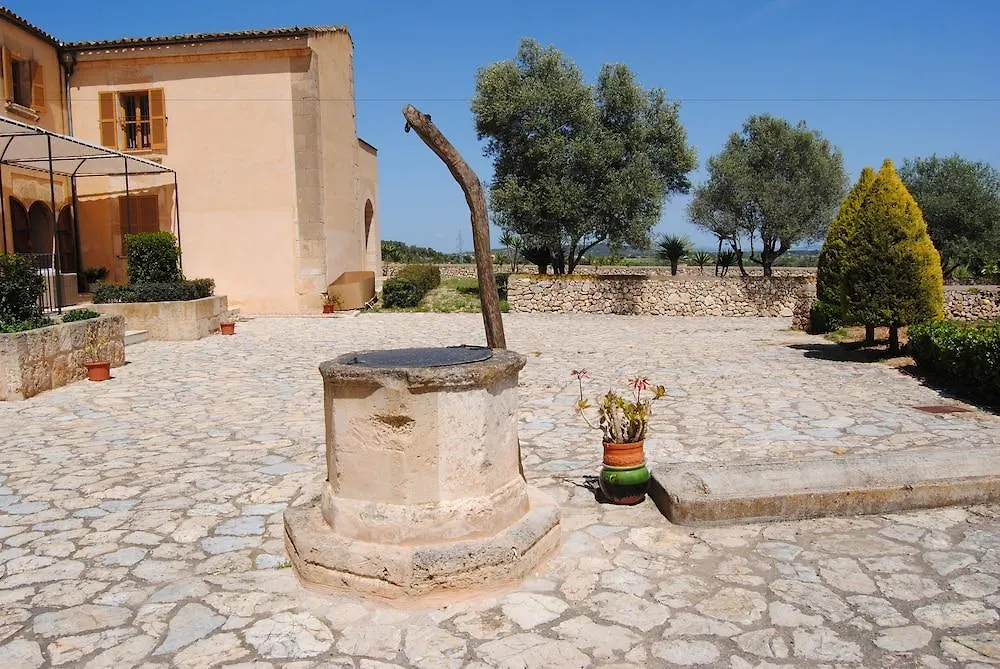 Hotel Rural Es Riquers Porreras 0*,