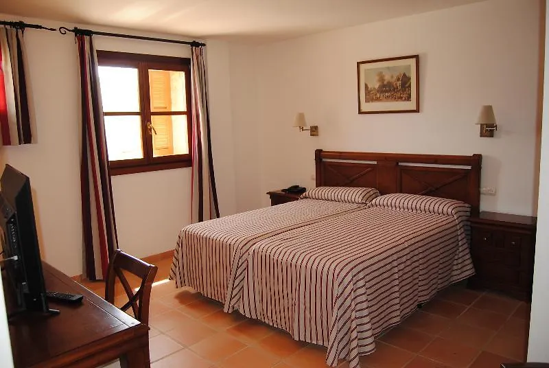 Hotel Rural Es Riquers 포레레스 스페인